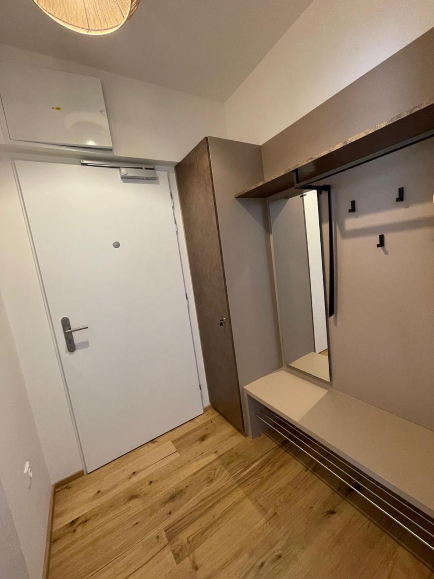 H52 Apartments ブルノ エクステリア 写真