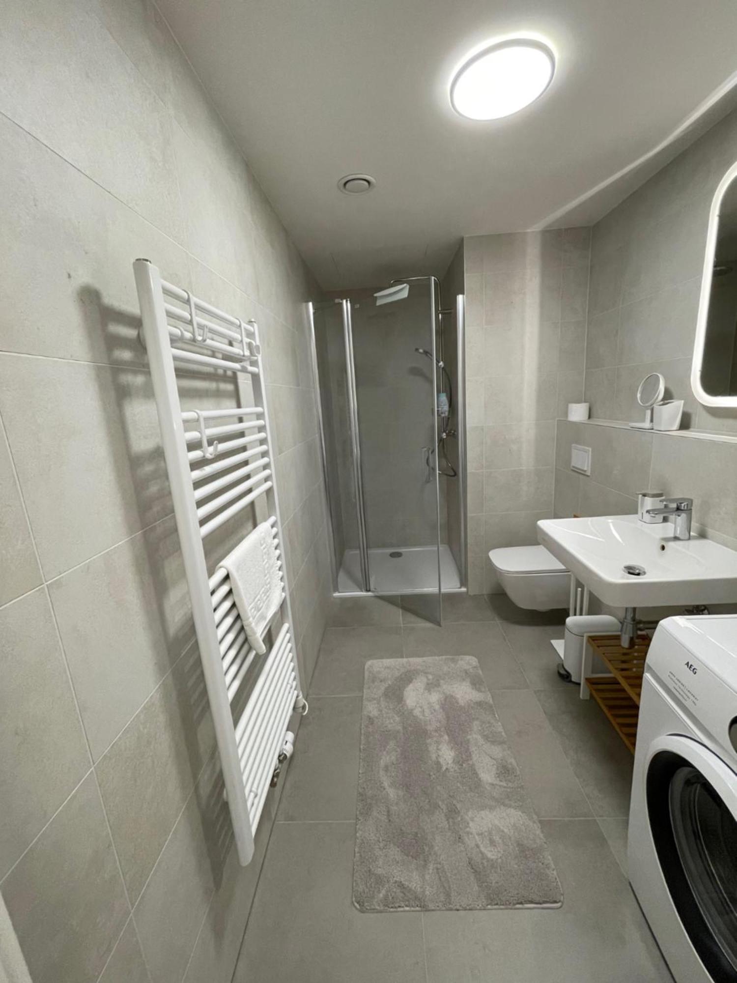H52 Apartments ブルノ エクステリア 写真