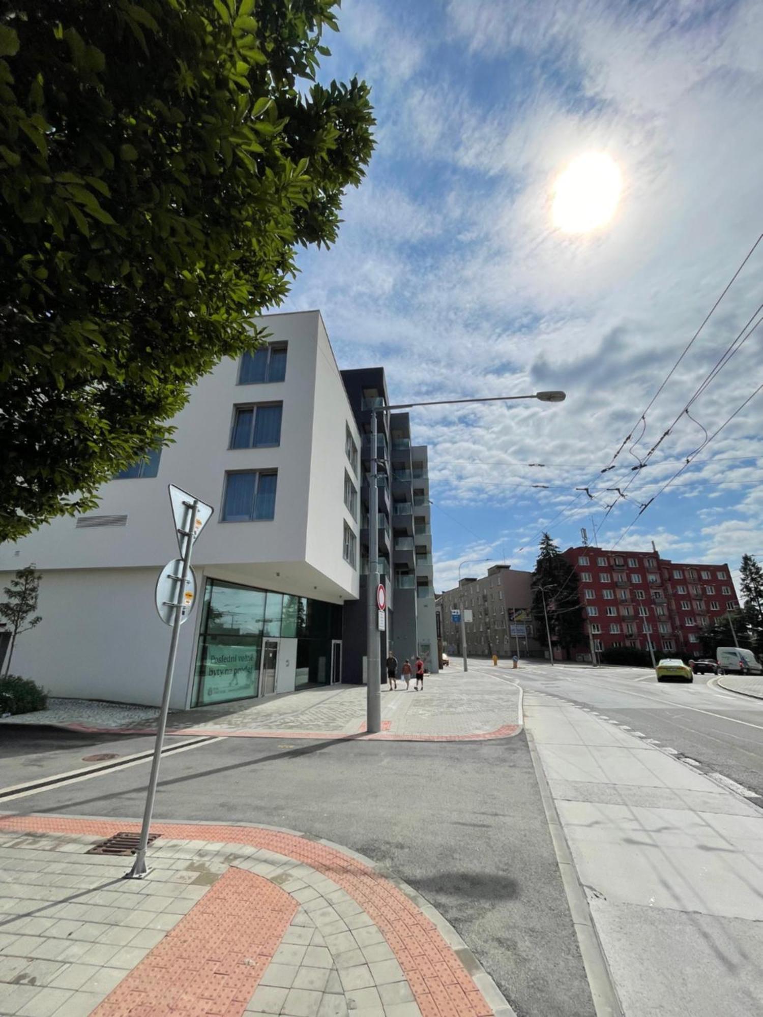 H52 Apartments ブルノ エクステリア 写真