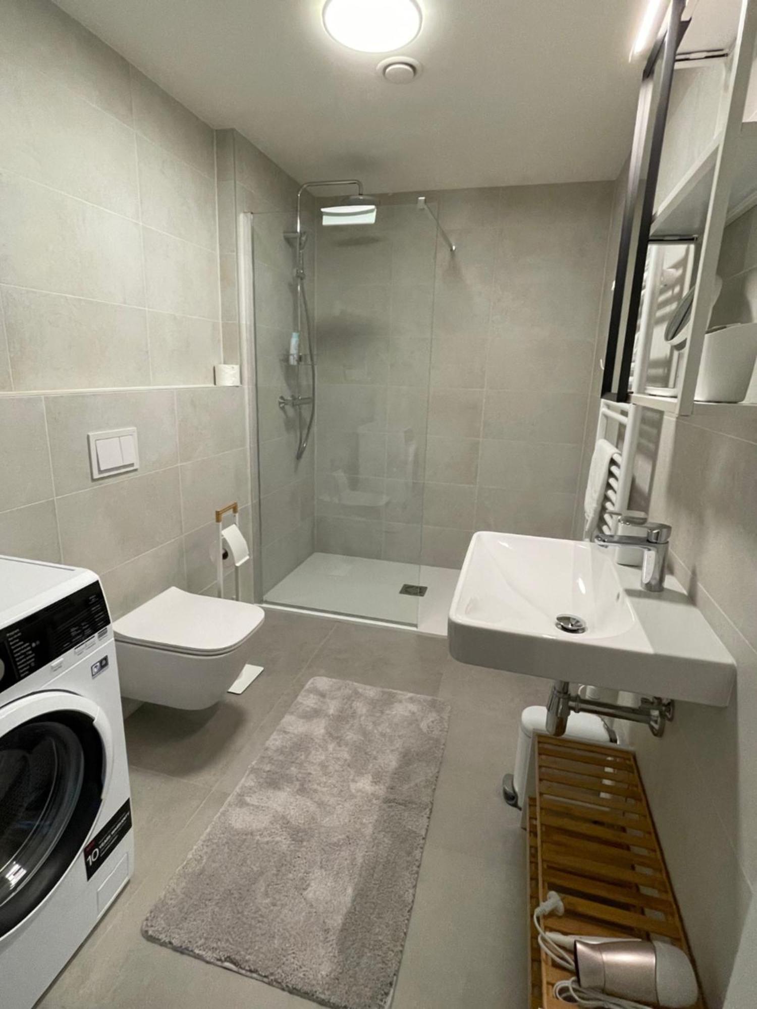H52 Apartments ブルノ エクステリア 写真